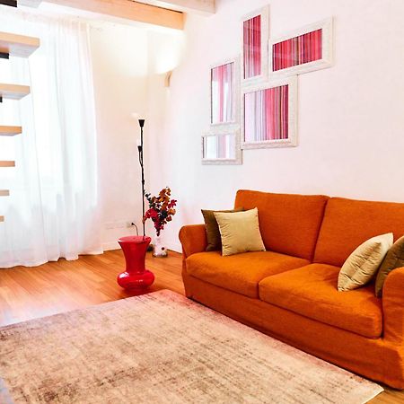Riverside Loft Navigli - Spacious Two-Bedroom Apartment 米兰 外观 照片