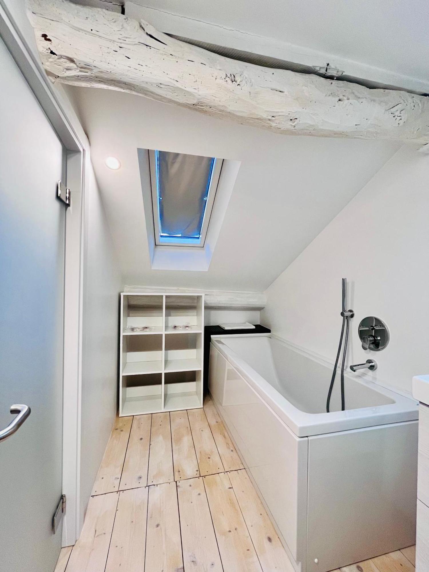 Riverside Loft Navigli - Spacious Two-Bedroom Apartment 米兰 外观 照片
