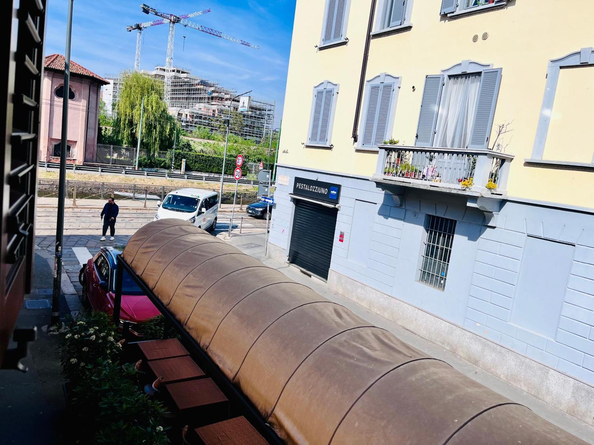 Riverside Loft Navigli - Spacious Two-Bedroom Apartment 米兰 外观 照片