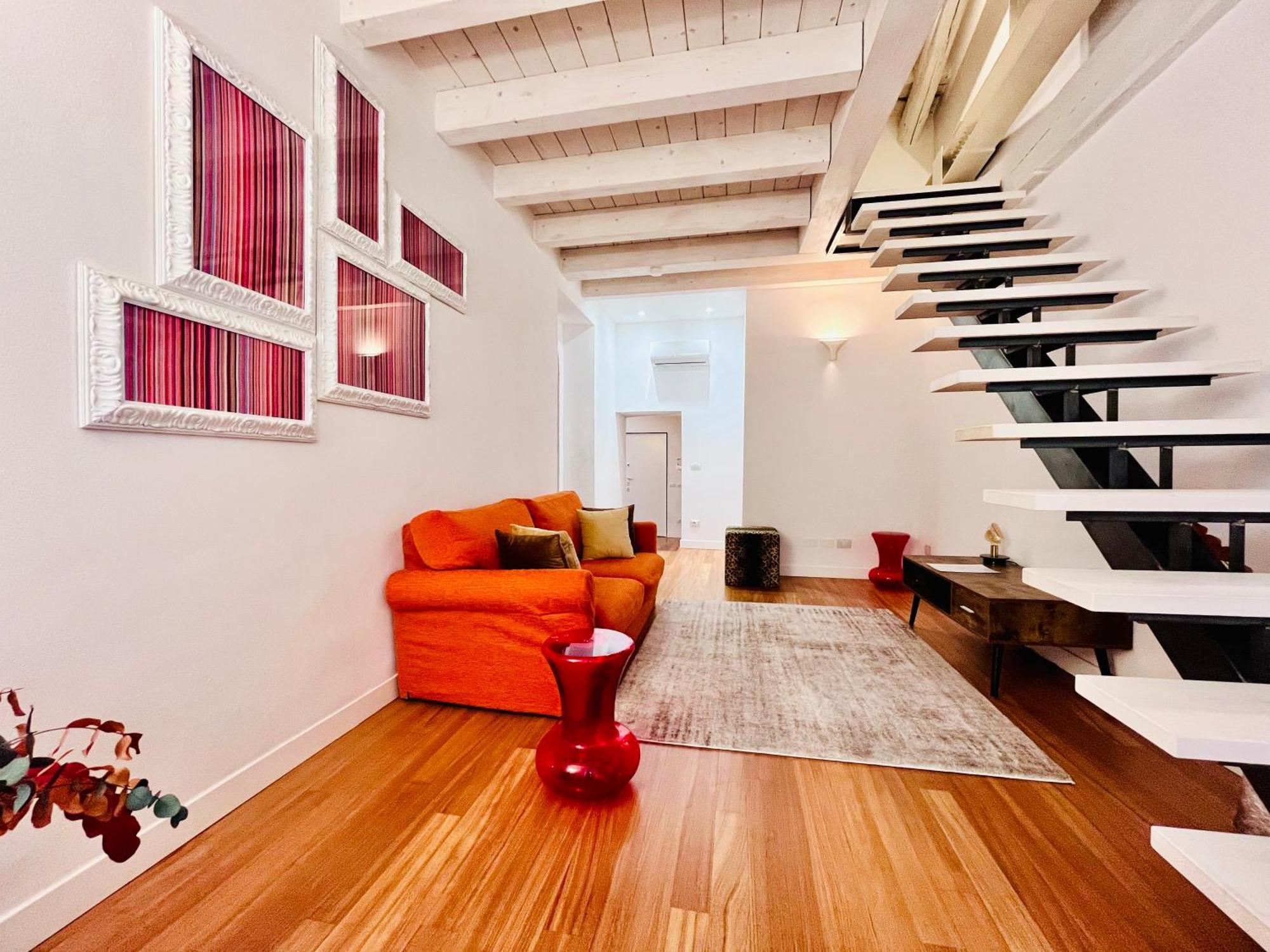 Riverside Loft Navigli - Spacious Two-Bedroom Apartment 米兰 外观 照片