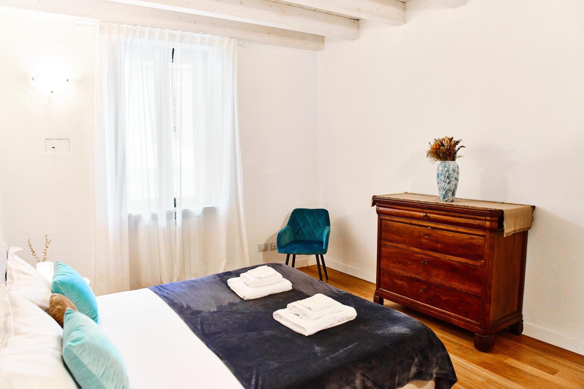 Riverside Loft Navigli - Spacious Two-Bedroom Apartment 米兰 外观 照片